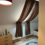 148qm Apartment, Naehe Duesseldorf, 4 Schlafzimmer, Privater Parkplatz Apartment