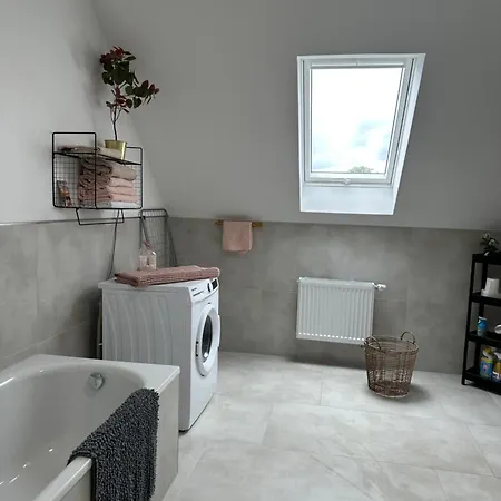 Daire 148qm Apartment, Naehe Duesseldorf, 4 Schlafzimmer, Privater Parkplatz Duisburg