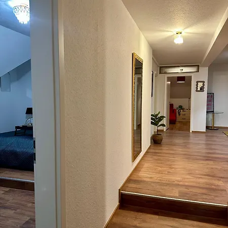 Daire 148qm Apartment, Naehe Duesseldorf, 4 Schlafzimmer, Privater Parkplatz Duisburg