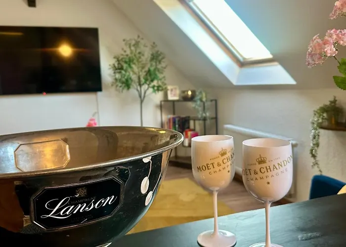 Apartment 148qm Apartment, Naehe Duesseldorf, 4 Schlafzimmer, Privater Parkplatz